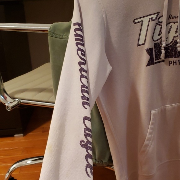🔴American Eagle Tigers Phys. Ed. Lavender Hoodie - Picture 3 of 8